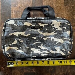 Nicole Miller Metallic Camo Makeup Bag/Cosmetics Organizer